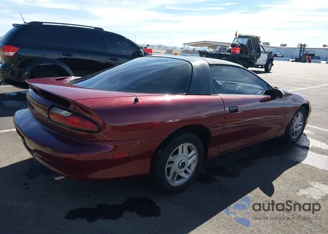 1994 Chevrolet Camaro Z28 z USA, uszkodzony, nr VIN 2G1FP22P2R2186866